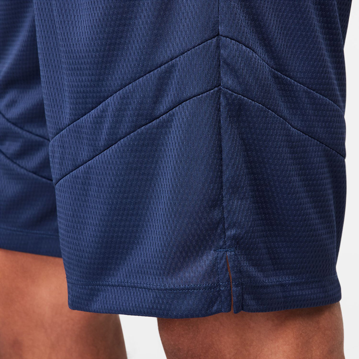 11" Icon Short - Mens