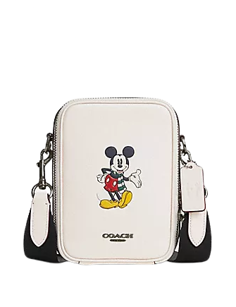 Disney-X-Coach-Stanton-Crossbody-With-Winter-Motif-8-01.png