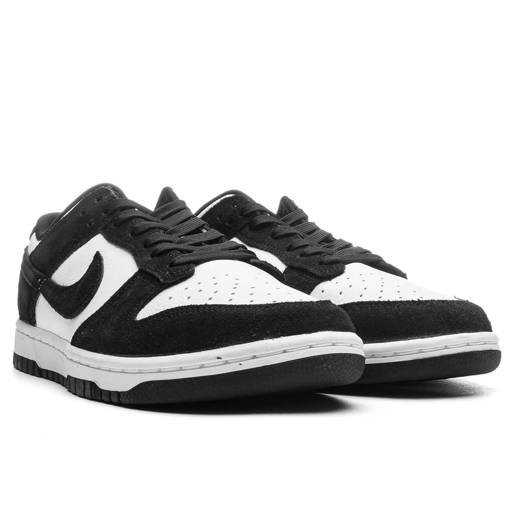 Dunk-Low-Retro-SE---White-Black-White-FQ8249-100-08-06-24-Feature-JP-4_dcaa4b09-695f-47a4-bba4-79574fdddd22.jpg