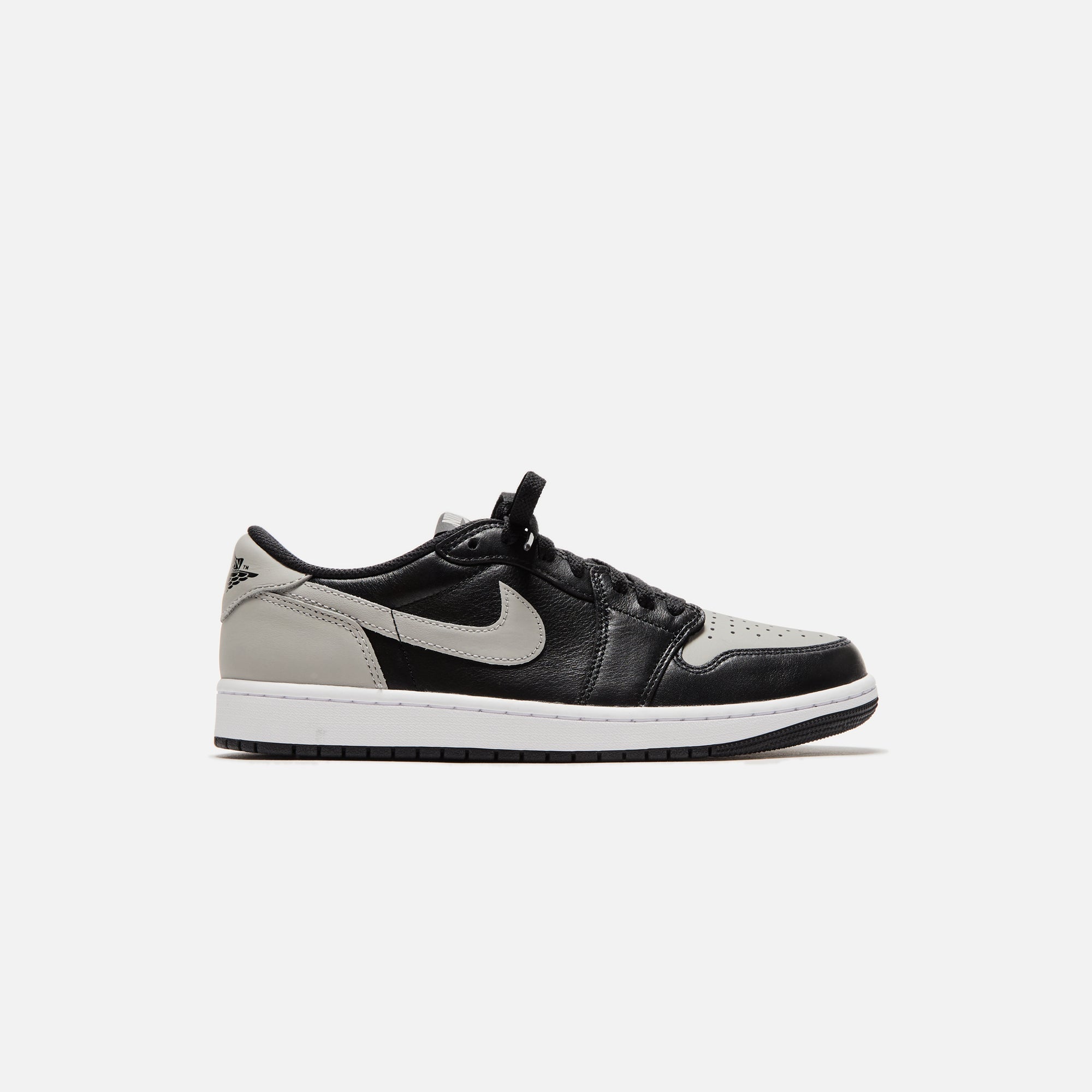 Nike Air Jordan 1 Low OG - Black / Medium Grey / White