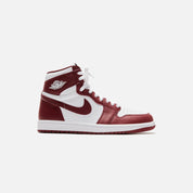 Nike Air Jordan 1 Retro High OG - White / Team Red