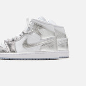 Jordan WMNS Air Jordan 1 Mid SE - White / Metallic Silver