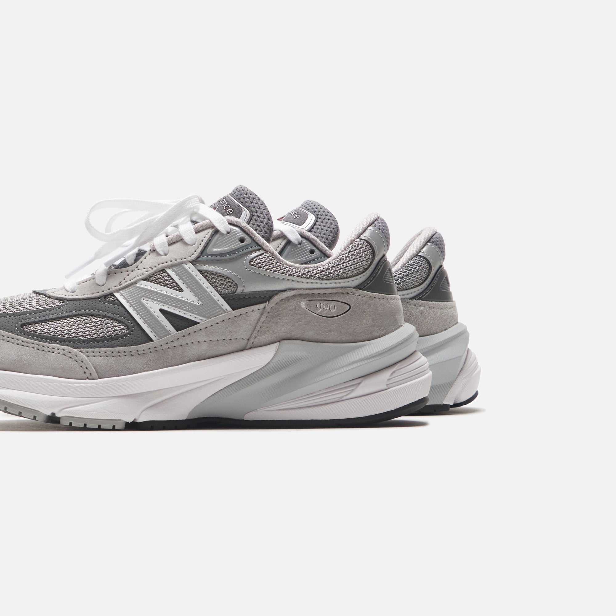 New Balance WMNS Made in US 990v6 - Grey