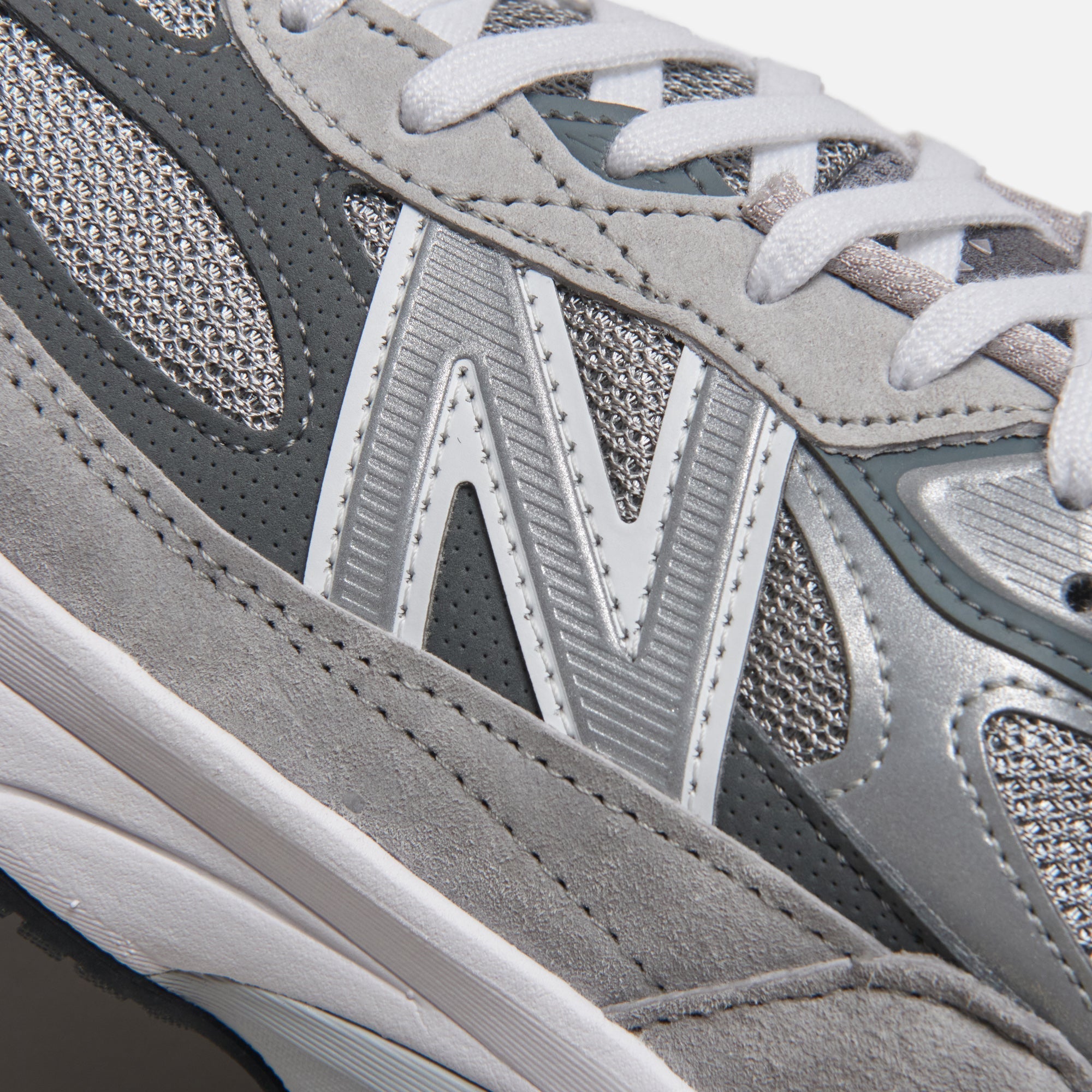 New Balance WMNS Made in US 990v6 - Grey