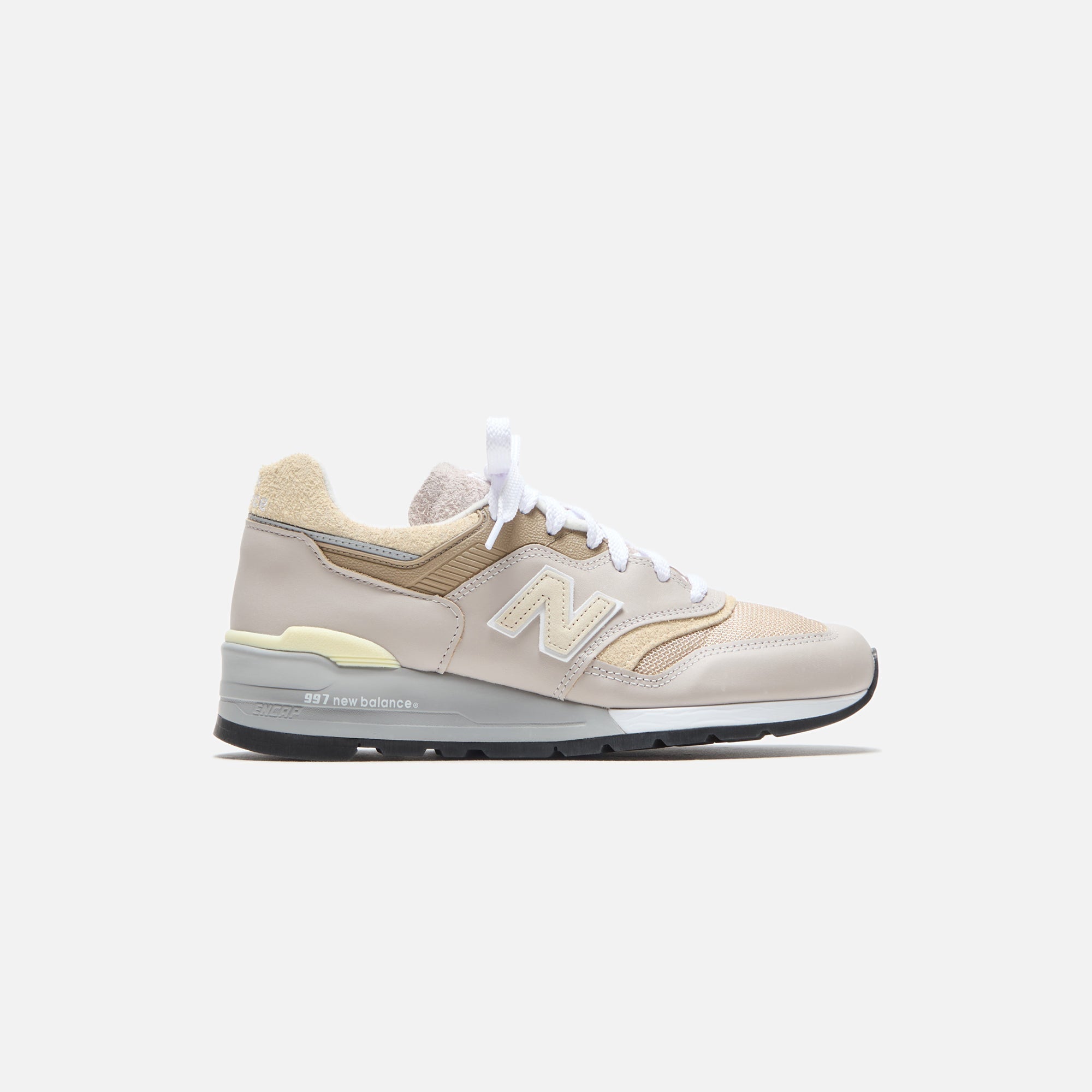 NBU997GGNewBalance997_9497.jpg