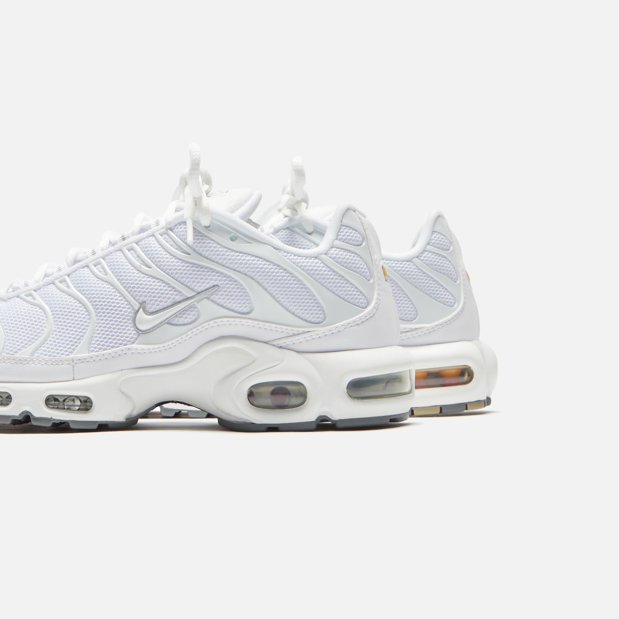 Nike Air Max Plus - White / White / Black / Cool Grey