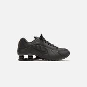 Nike WMNS Shox R4 - Black / Black / Max Orange