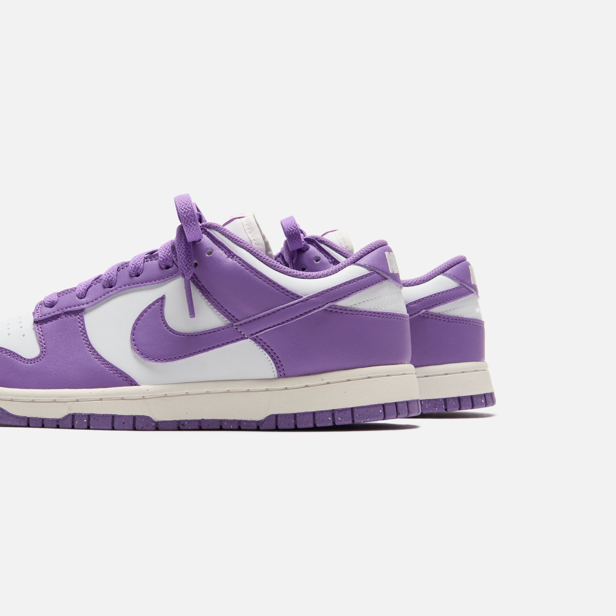 Nike WMNS Dunk Low Next Nature - Summit White / Black Raspberry