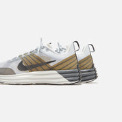 Nike Lunar Roam - Pure Platinum / Black / Wolf Grey