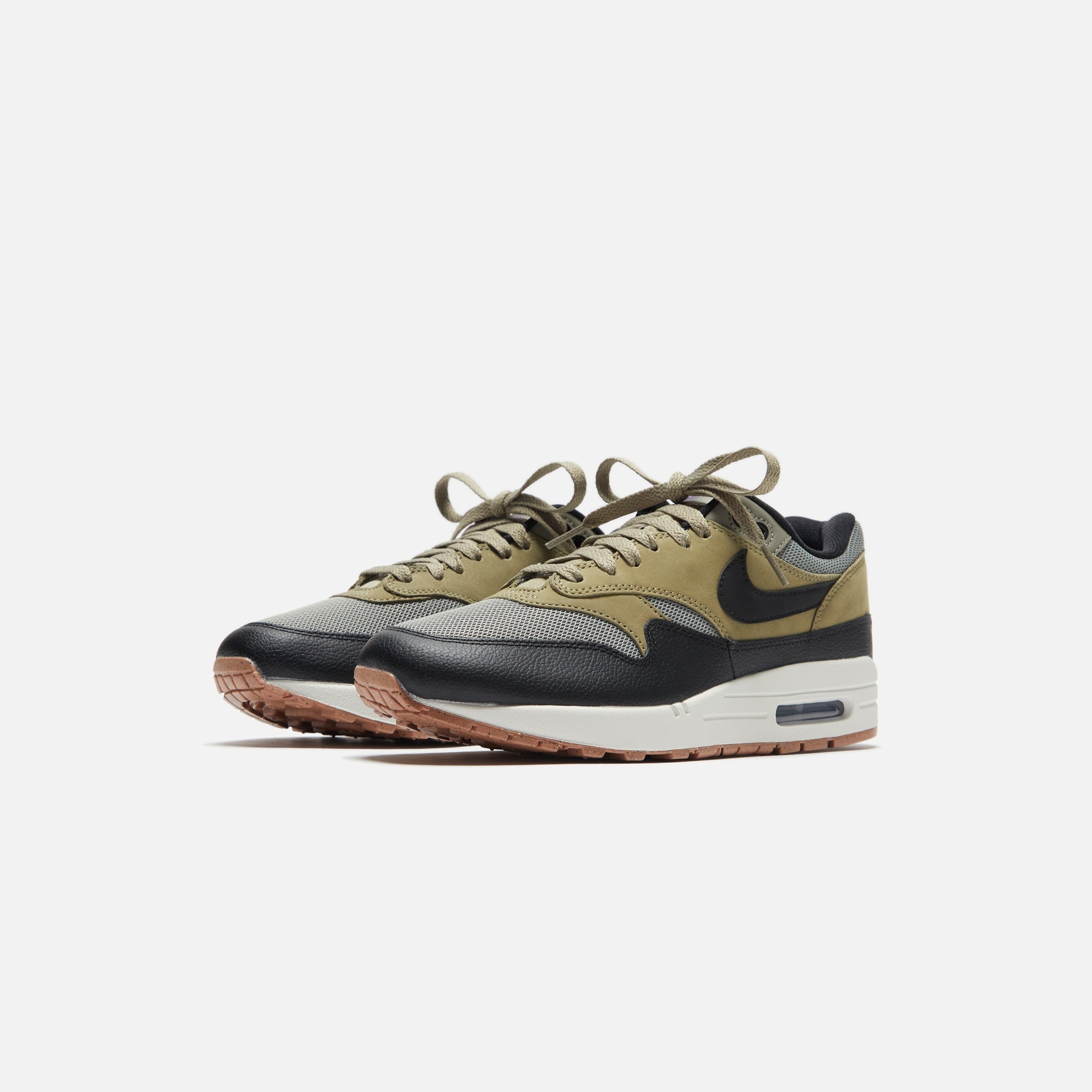 NKFB9660-003NikeAirMax1ScDarkStuccoBlackPhantom_4702.jpg