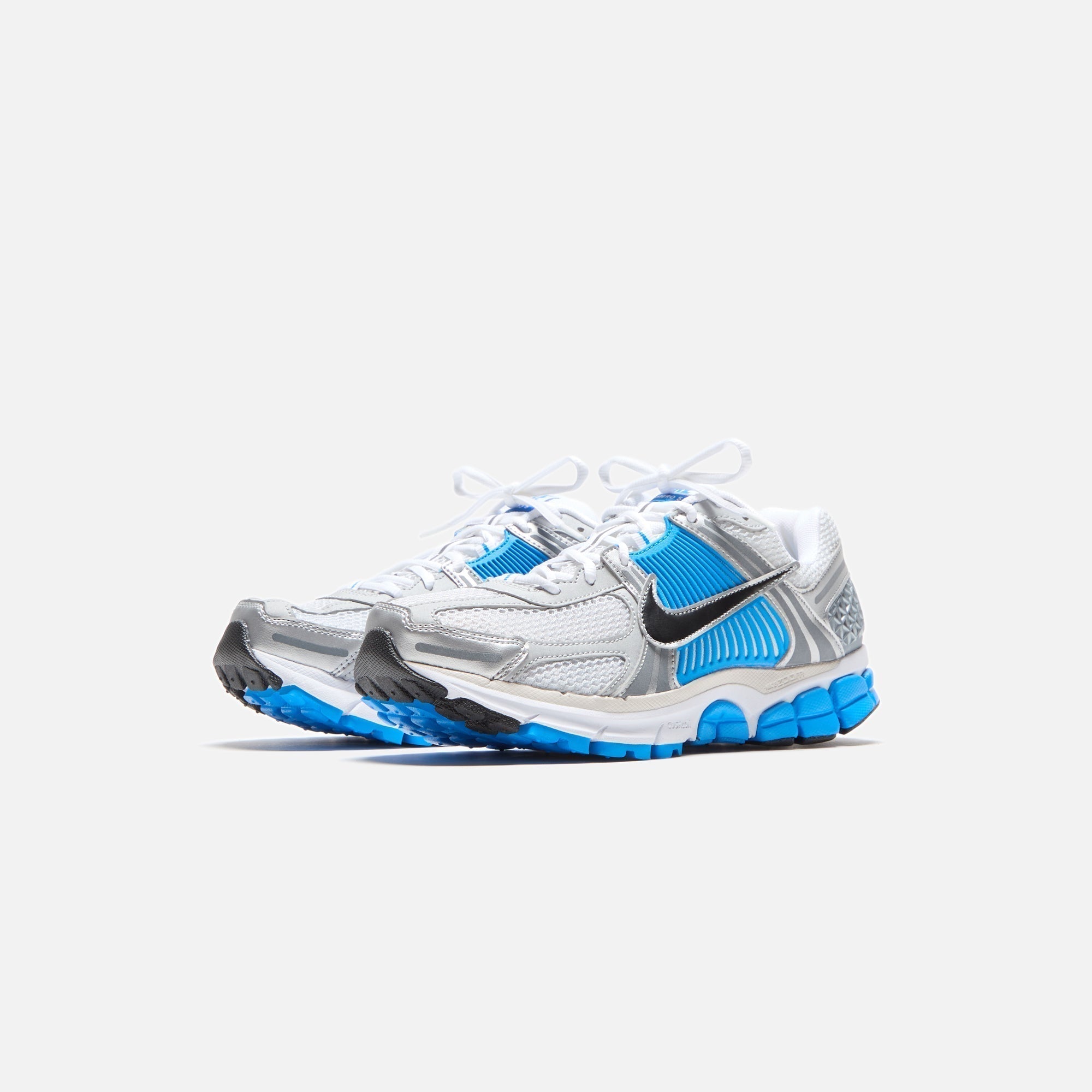 NKFJ4151-100NikeZoomVomero5MSWhiteBlackPurePlatinum_0075.jpg