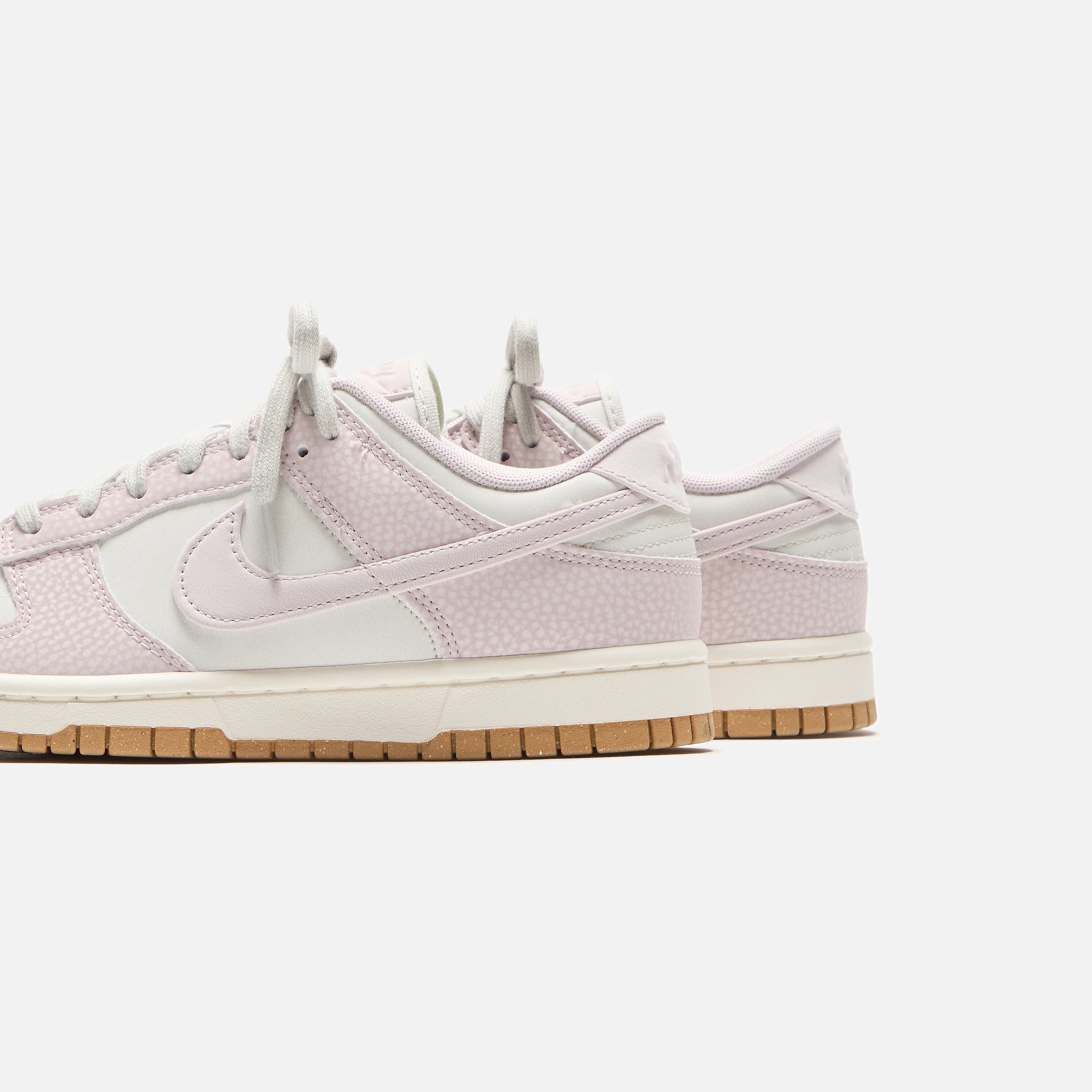 Nike WMNS Dunk Low Premium - Next Nature / Light Bone