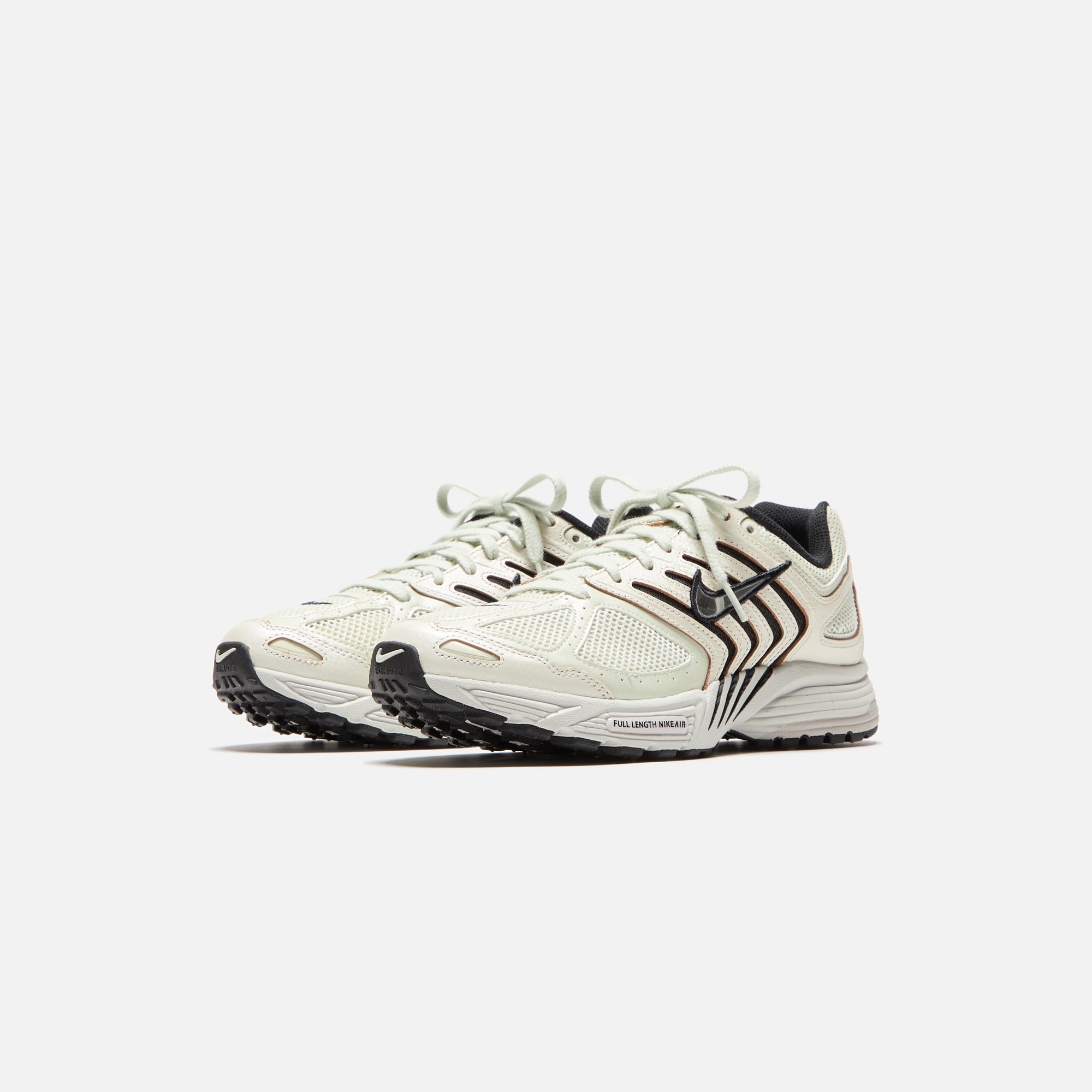 NKFQ3571-001NikeWAirPeg2K5C.O.R_1099.jpg