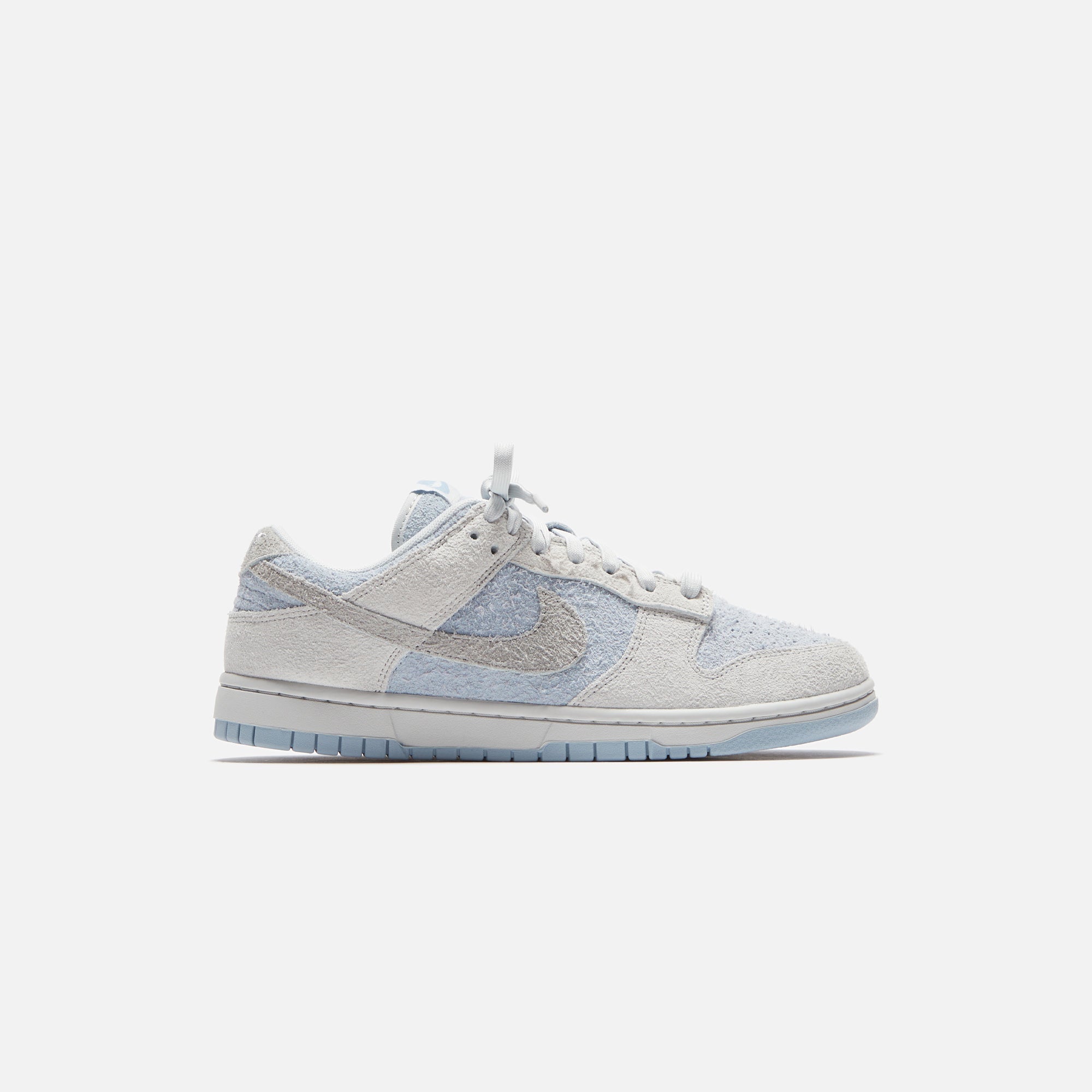 NKFZ3779-025NikeWmnsNikeDunkLowOtPhotonDustLtSmokeGreyLtArmoryBlue_1250.jpg