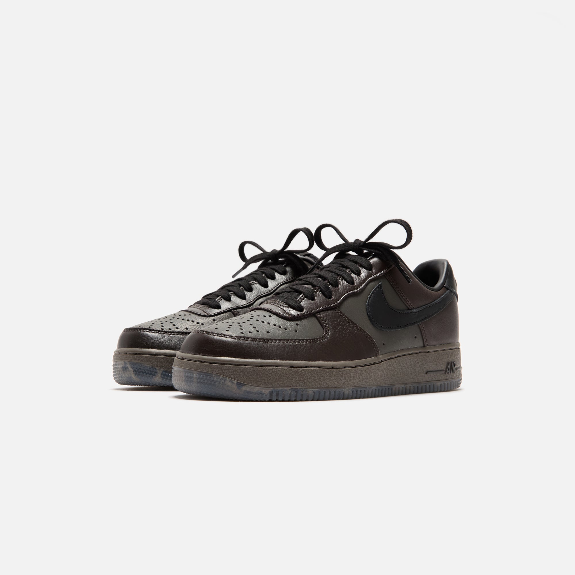 NKFZ4167-200NikeAirForce1LowBlackTeaBlackPetraBrownOliverGrey_0984.jpg