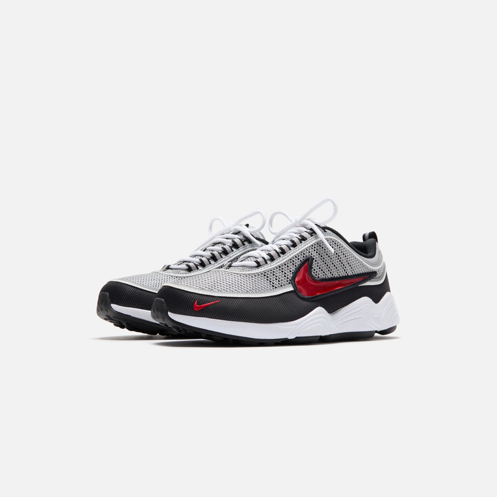 NKHF9117-001NikeAirZoomSpiridonMtllcSilverSprtRdBlckWht_0341.jpg