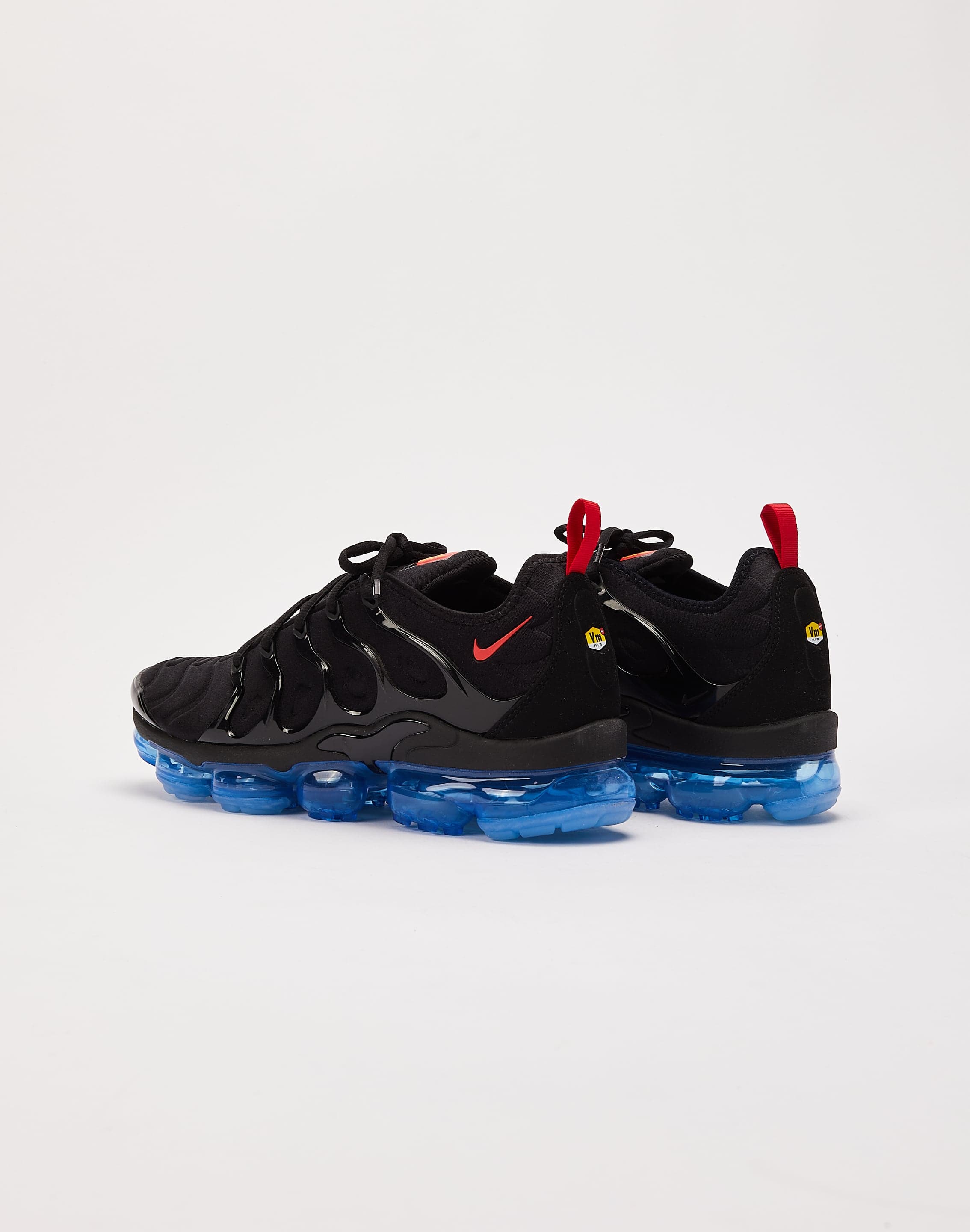 NIKE AIR VAPORMAX PLUS