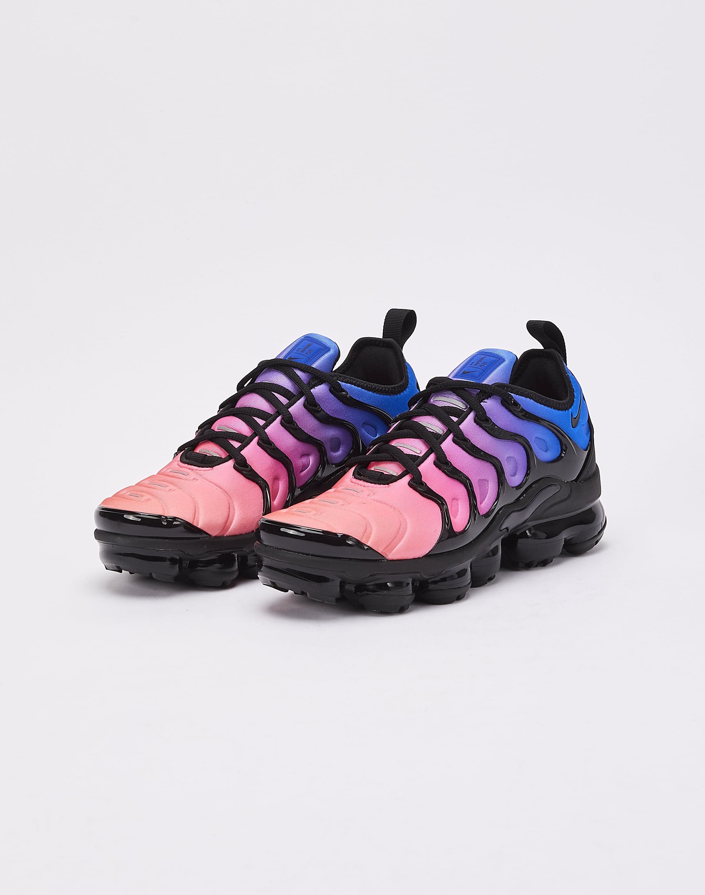 NIKE AIR VAPORMAX PLUS