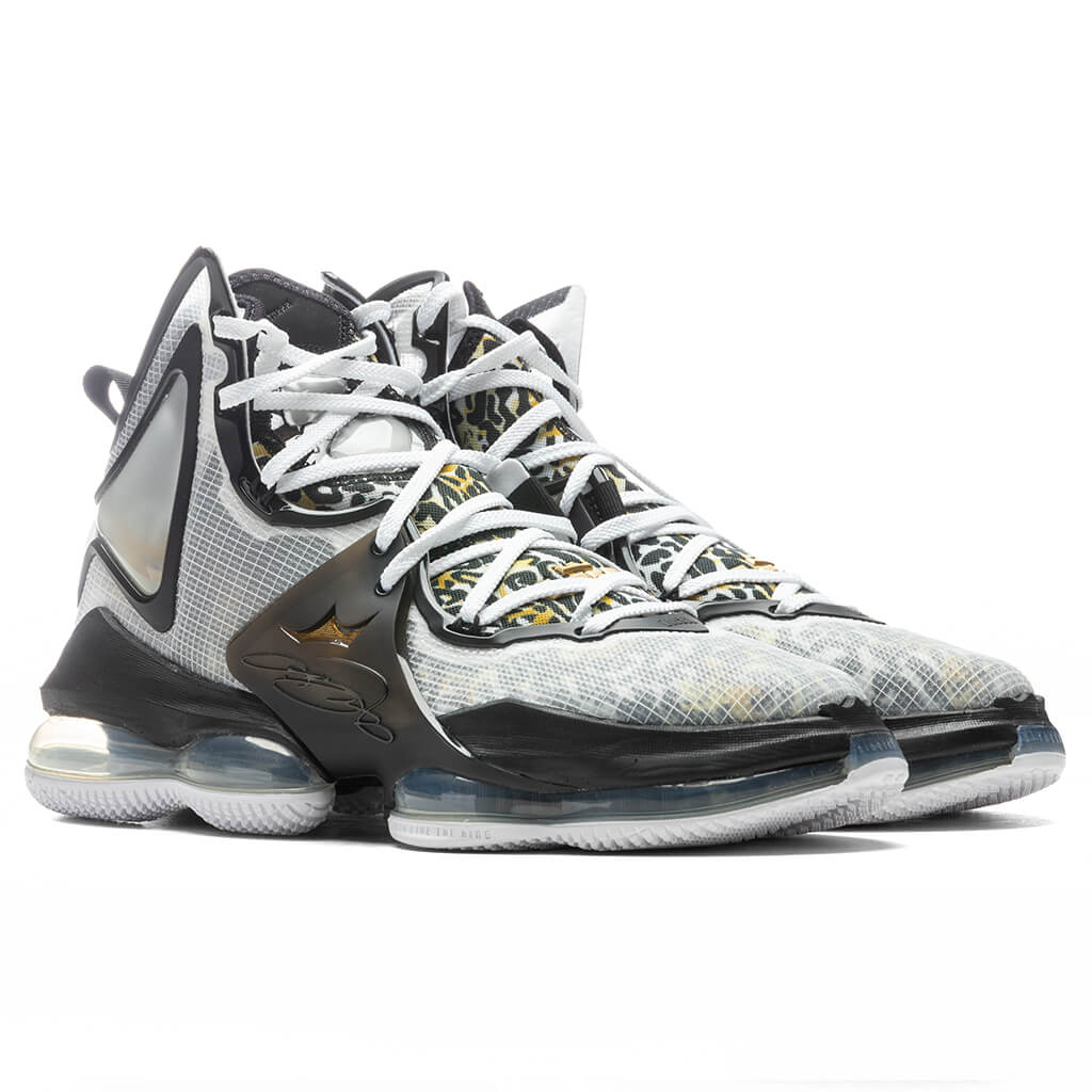 Nike-Lebron-19---White-Metallic-Gold-Black-CZ0203-100---05-01-22---Feature-24.jpg