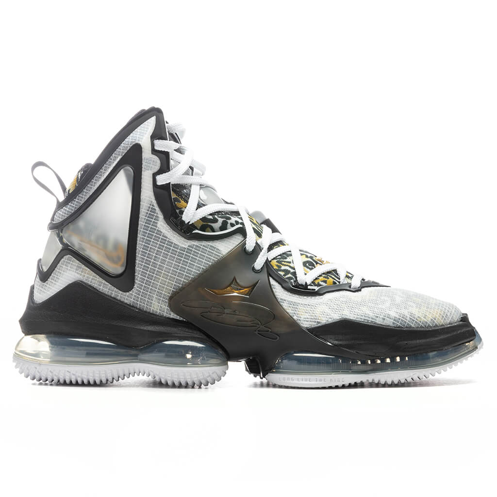 Nike-Lebron-19---White-Metallic-Gold-Black-CZ0203-100---05-01-22---Feature-6.jpg