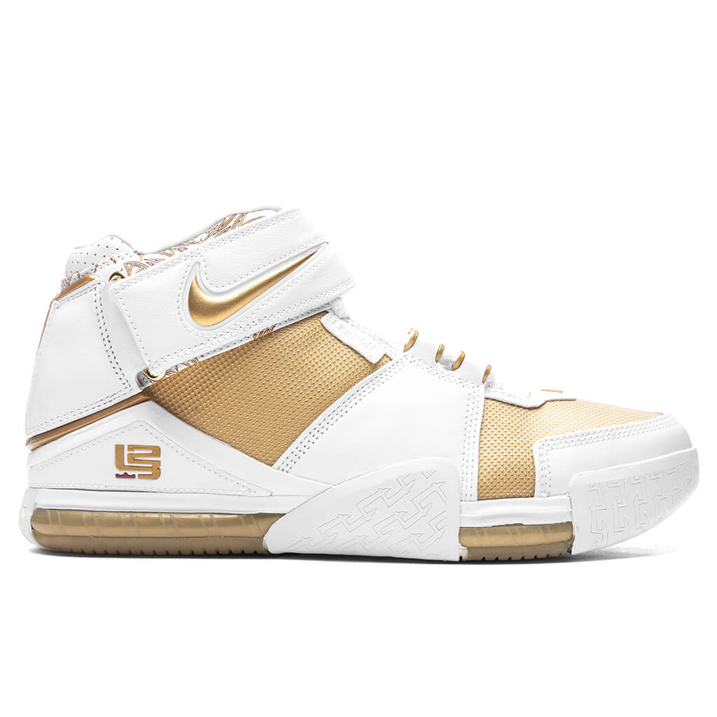 Nike-Lebron-2--Maccabi----White-Metallic-Gold-Varsity-Crimson-DJ4892-100---09-10-22---Feature-JAYLEEN.jpg