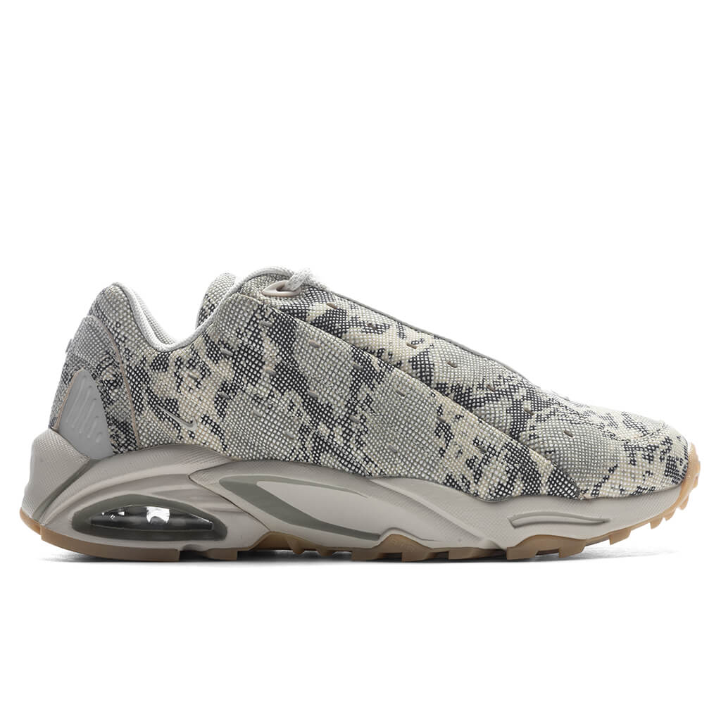 Nike-x-NOCTA-Hot-Step-Air-Terra---Light-Bone-Cobblestone-DR0508-001-05-03-23-Feature-DV.jpg