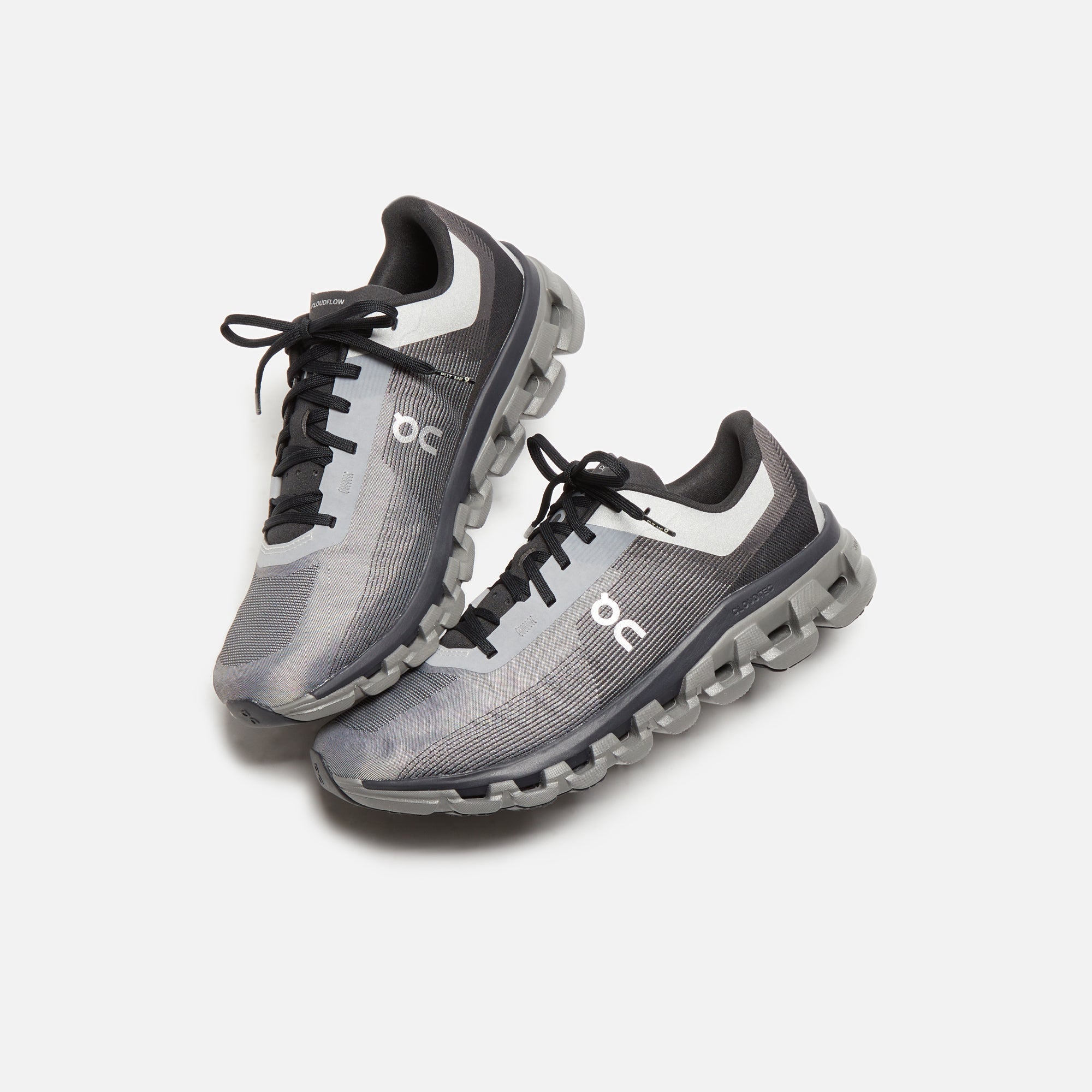 On Running Cloudflow 4 - Pearl / Black