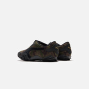 PUMA WMNS Mostro - Camo Wild Willow / Dark Olive