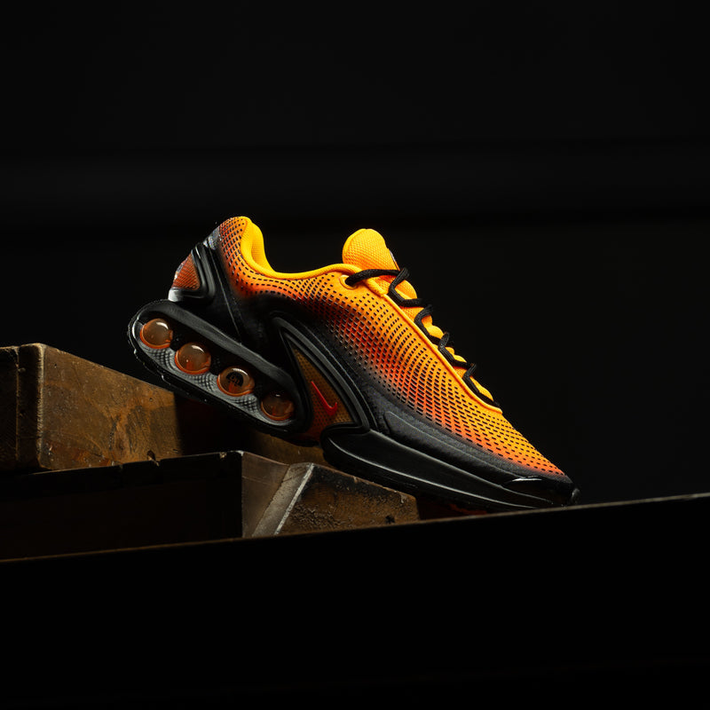 Nike Air Max DN SE - Laser Orange/Comet Red