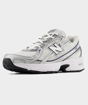 New Balance 740 in White + Navy