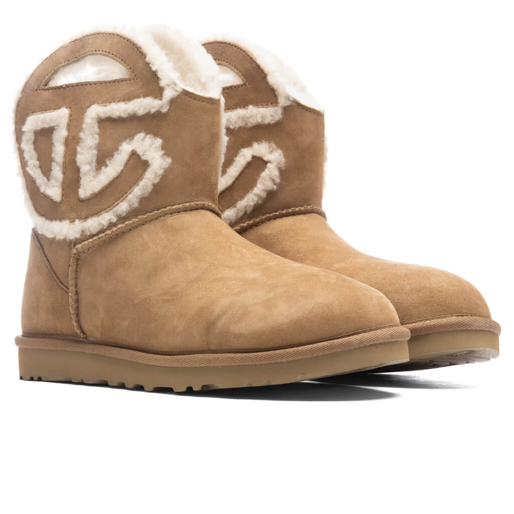 UGG-x-Telfar-Logo-Mini---Chestnut-1122991-CHE---10-22-2021---01-2.jpg