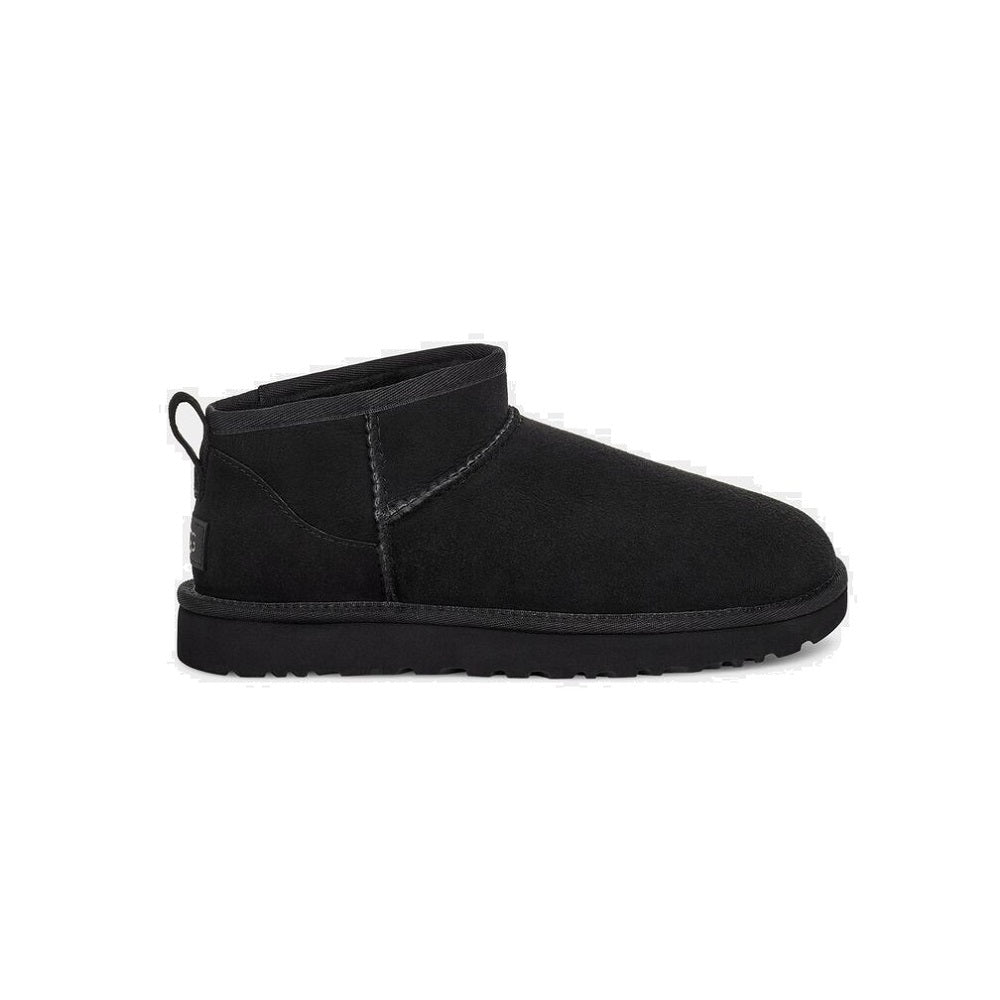 UGGClassicUltraMiniBlack1.jpg