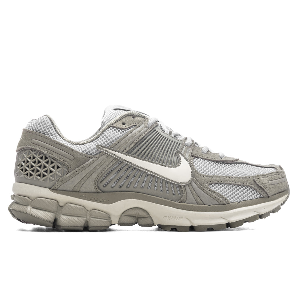 Zoom Vomero 5 - Dark Stucco/Phantom/Light Smoke Grey