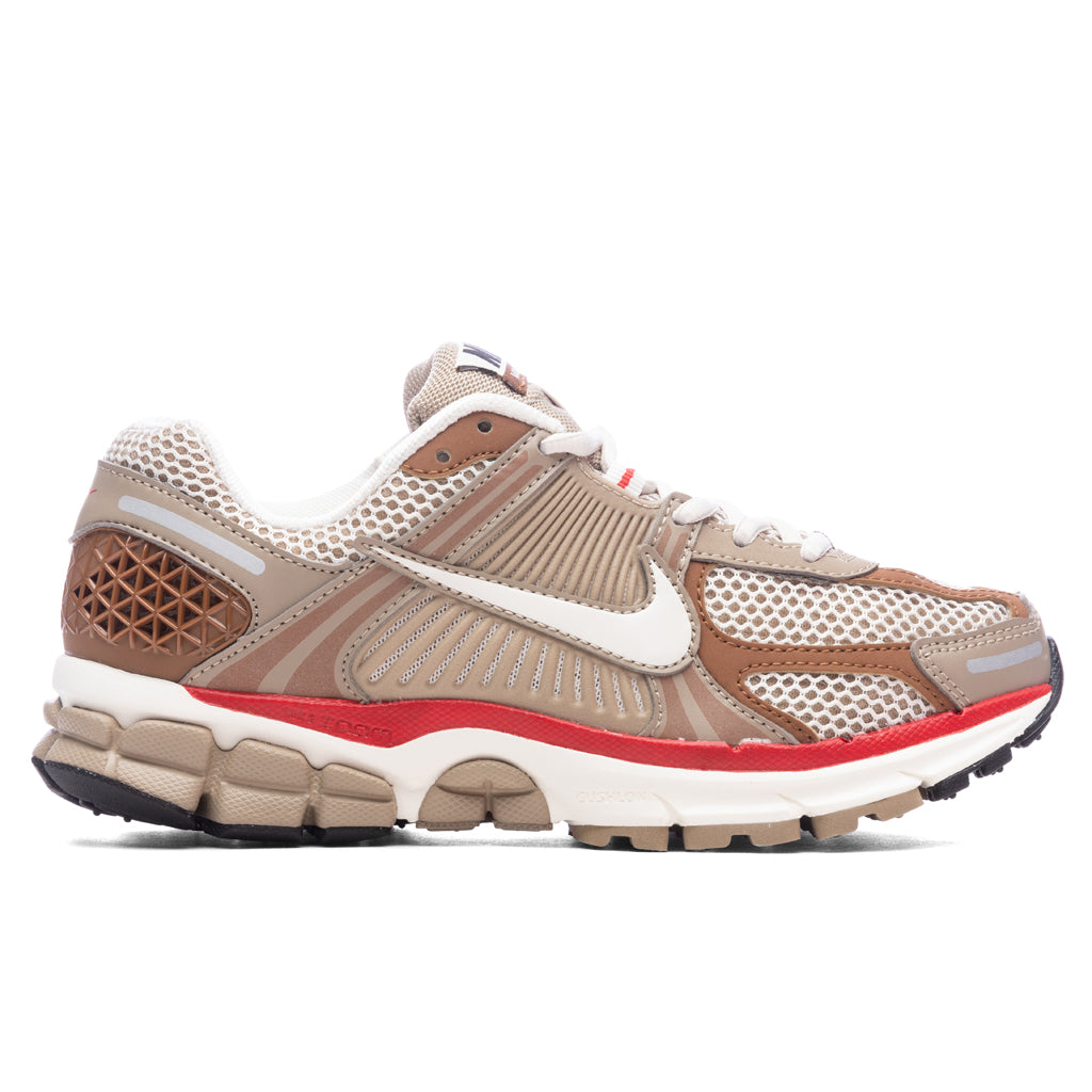 Zoom-Vomero-5-Women_s---Khaki---Phantom---Fire-Red-Sail-HV0826-247--11-13-24-Feature-JM_ca3d93b2-8624-4407-8f76-a37d16ffff51.jpg