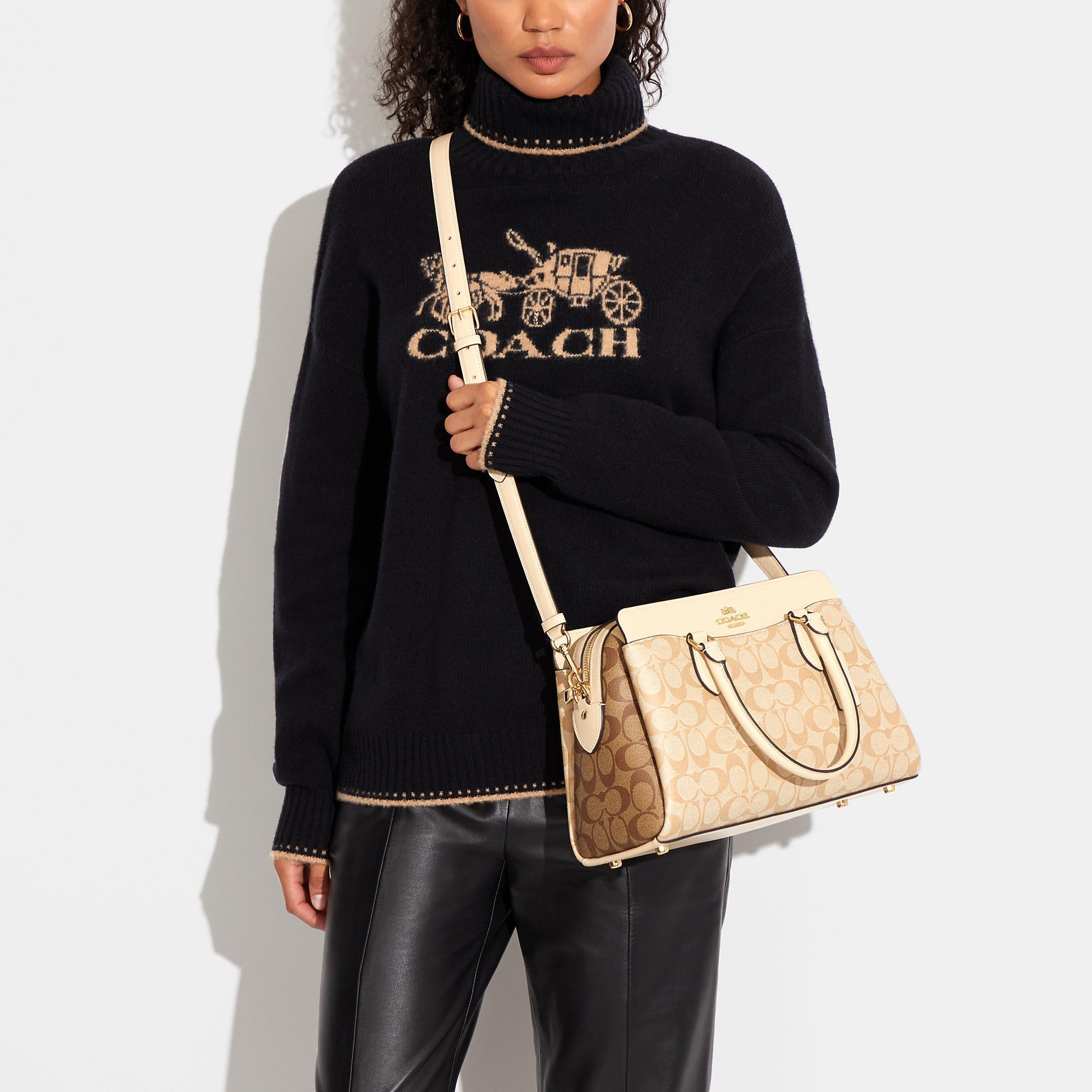 Coach Outlet Darcie Carryall In Blocked Signature Canvas