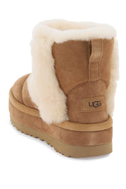 Ugg Women's Classic Chillapeak Boots