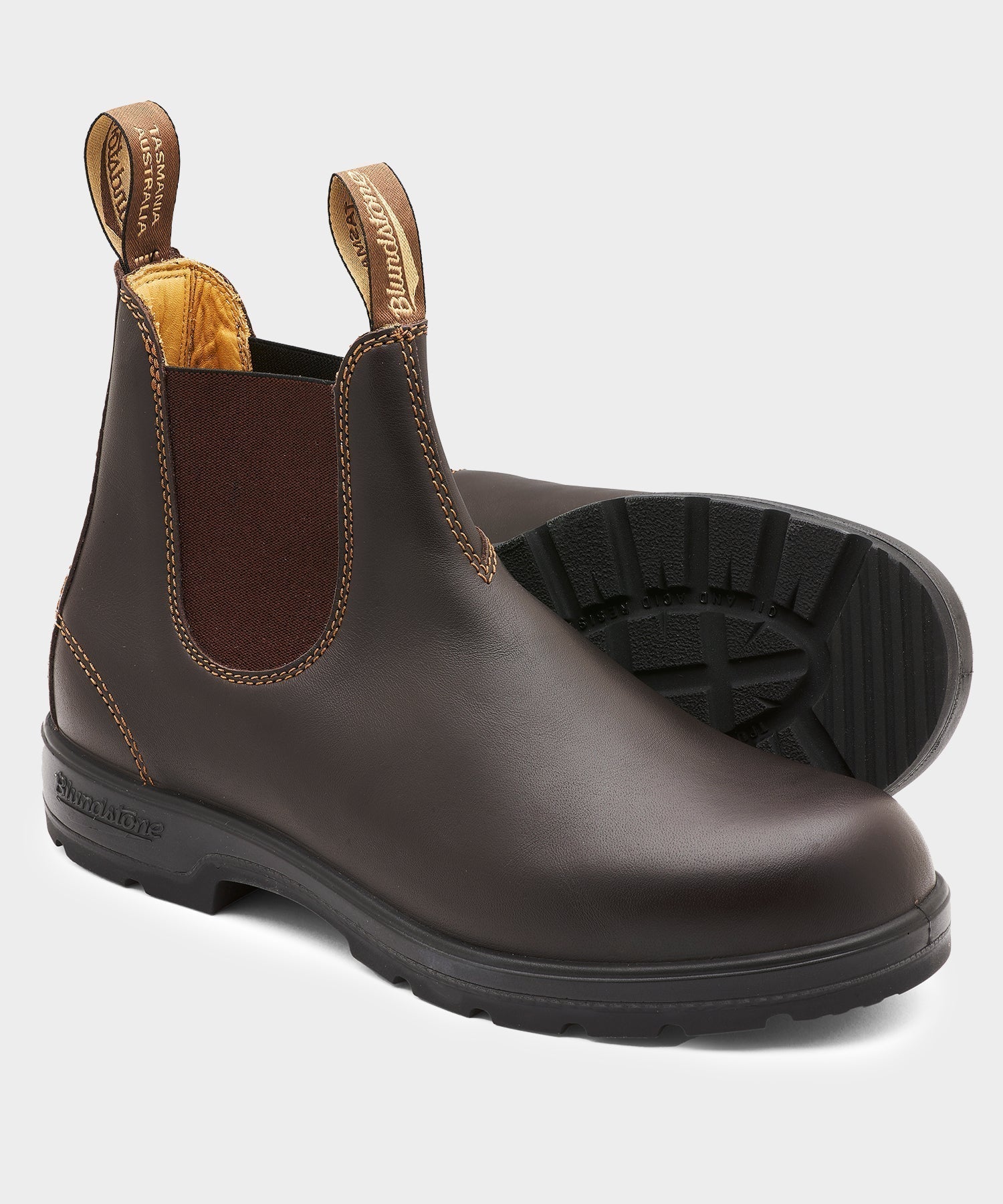 blundstone-550-chelsea-boot-in-walnut-brownblundstone-451464.jpg