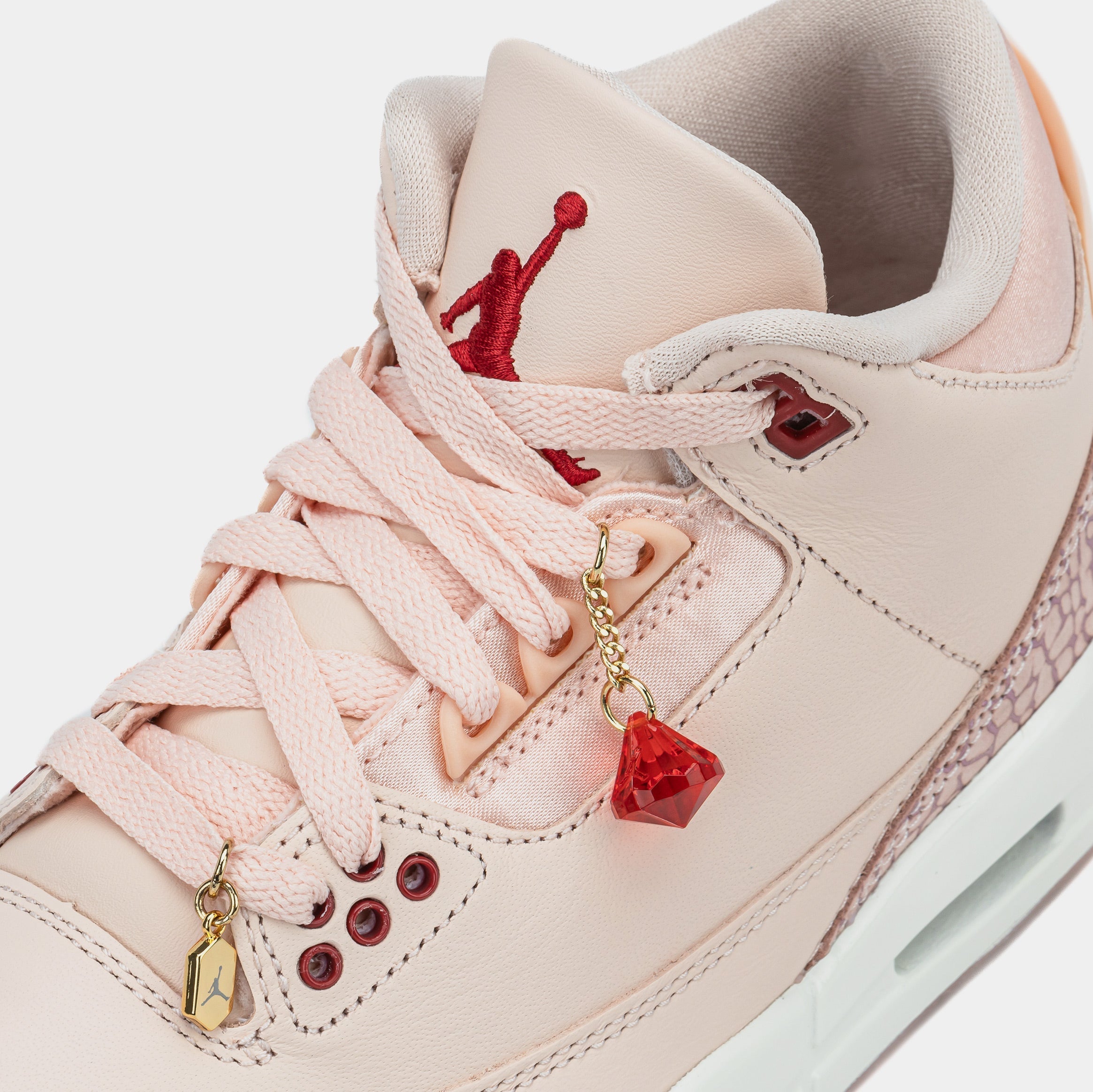 Air Jordan 3 Retro Treat Yourself Womens Lifestyle Shoes (Washed Coral/Gym Red/Sail)