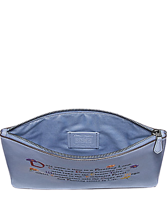 coach-disney-x-large-clutch-30-with-once-upon-a-time-print-01.png