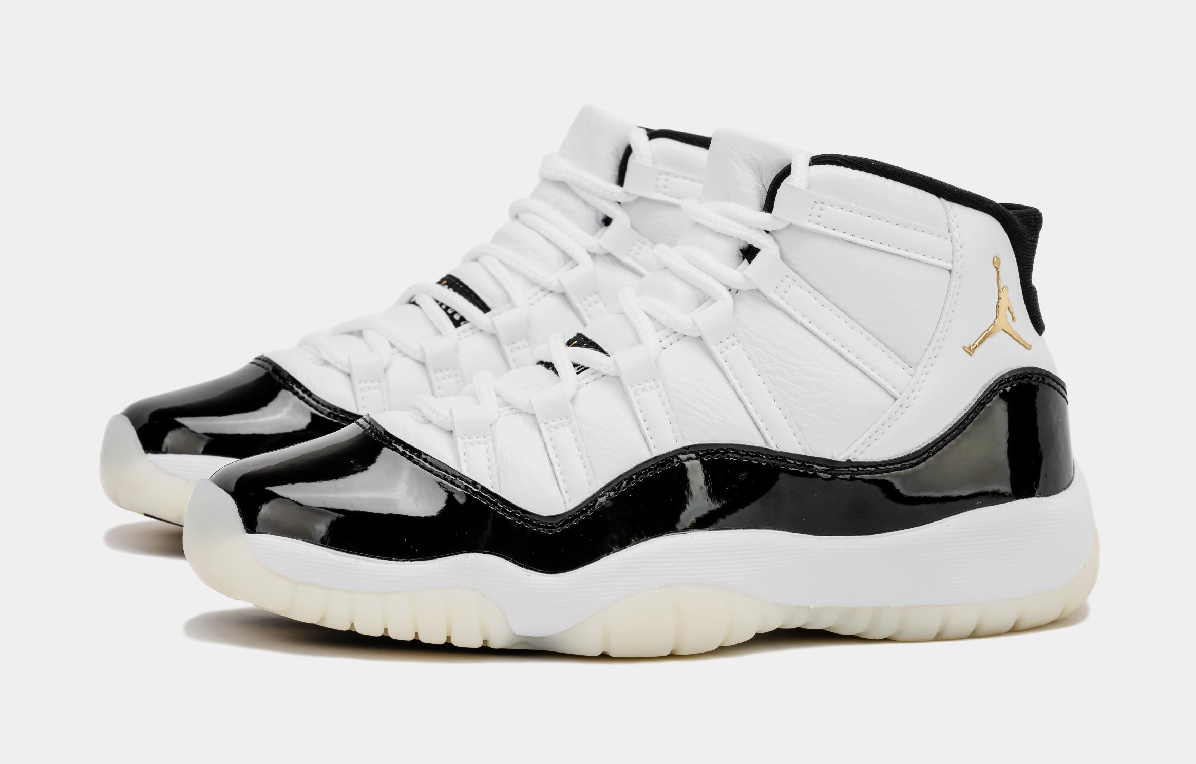 Air Jordan 11 Retro Gratitude Grade School Lifestyle Shoes (White/Metallic Gold/Black)