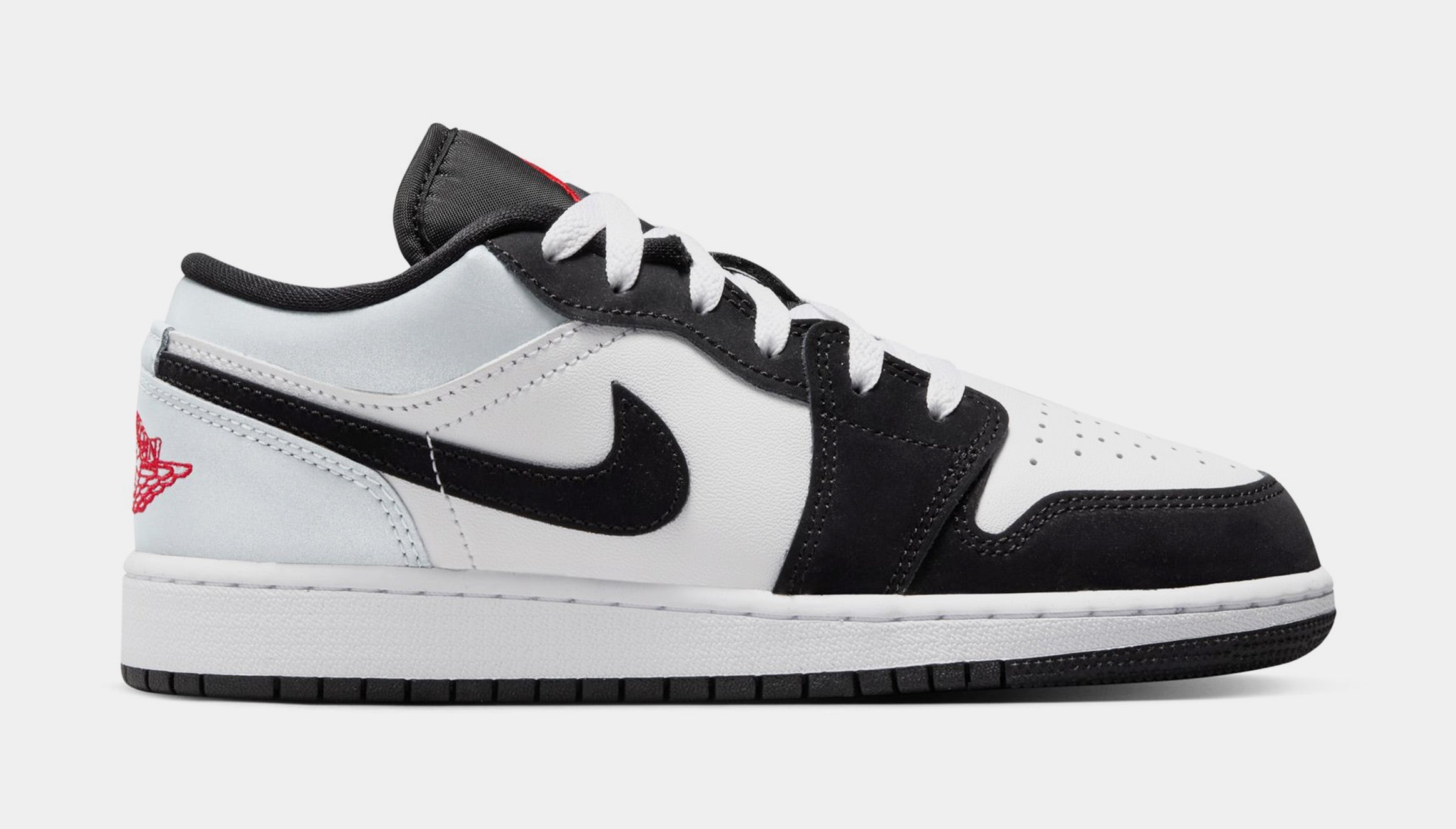 Air Jordan 1 Low SE Panda Toe Grade School Basketball Shoes (White/Fire Red/Black/Matte Silver)