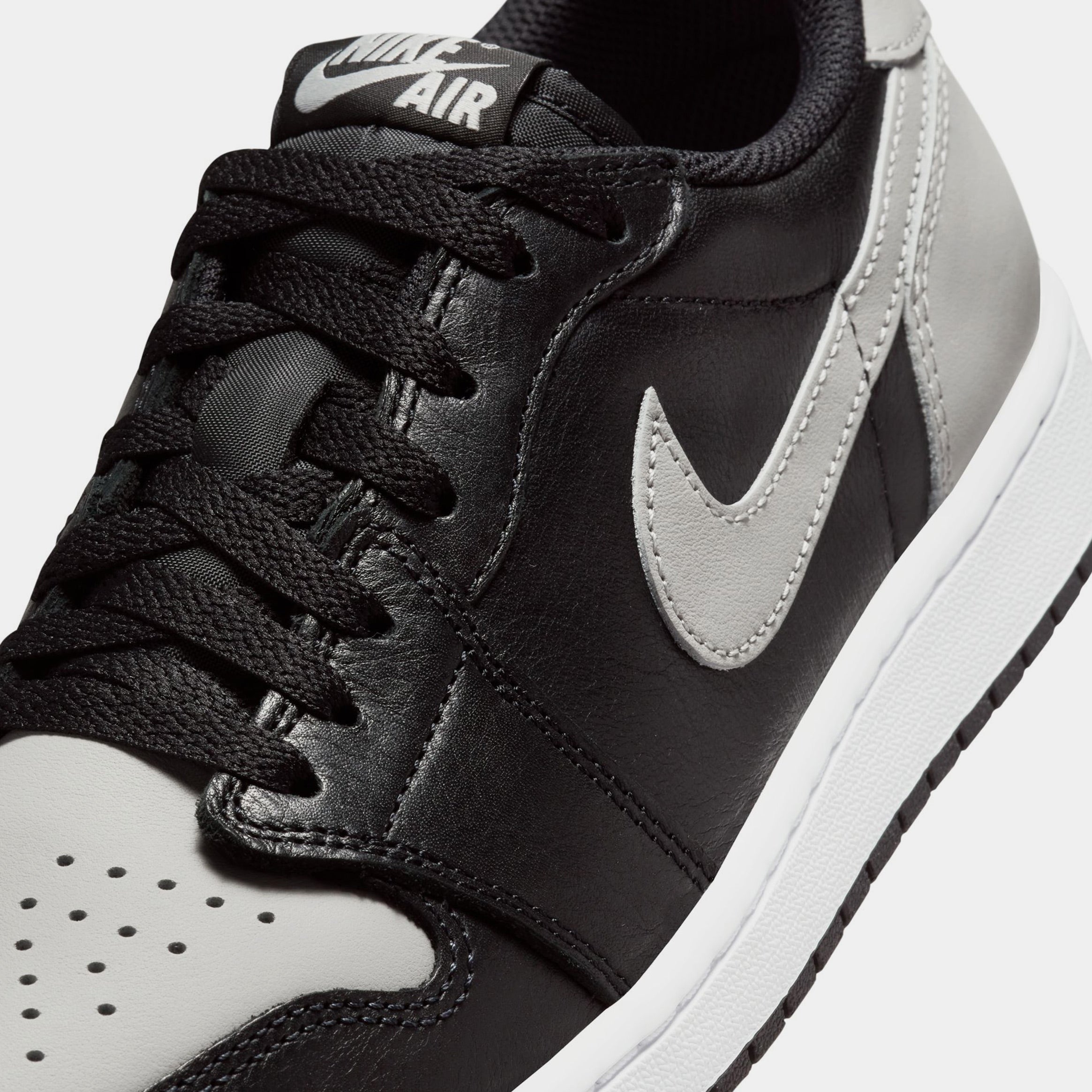 Air Jordan 1 Retro Low OG Shadow Mens Lifestyle Shoes (Black/Medium Grey/White) Free Shipping