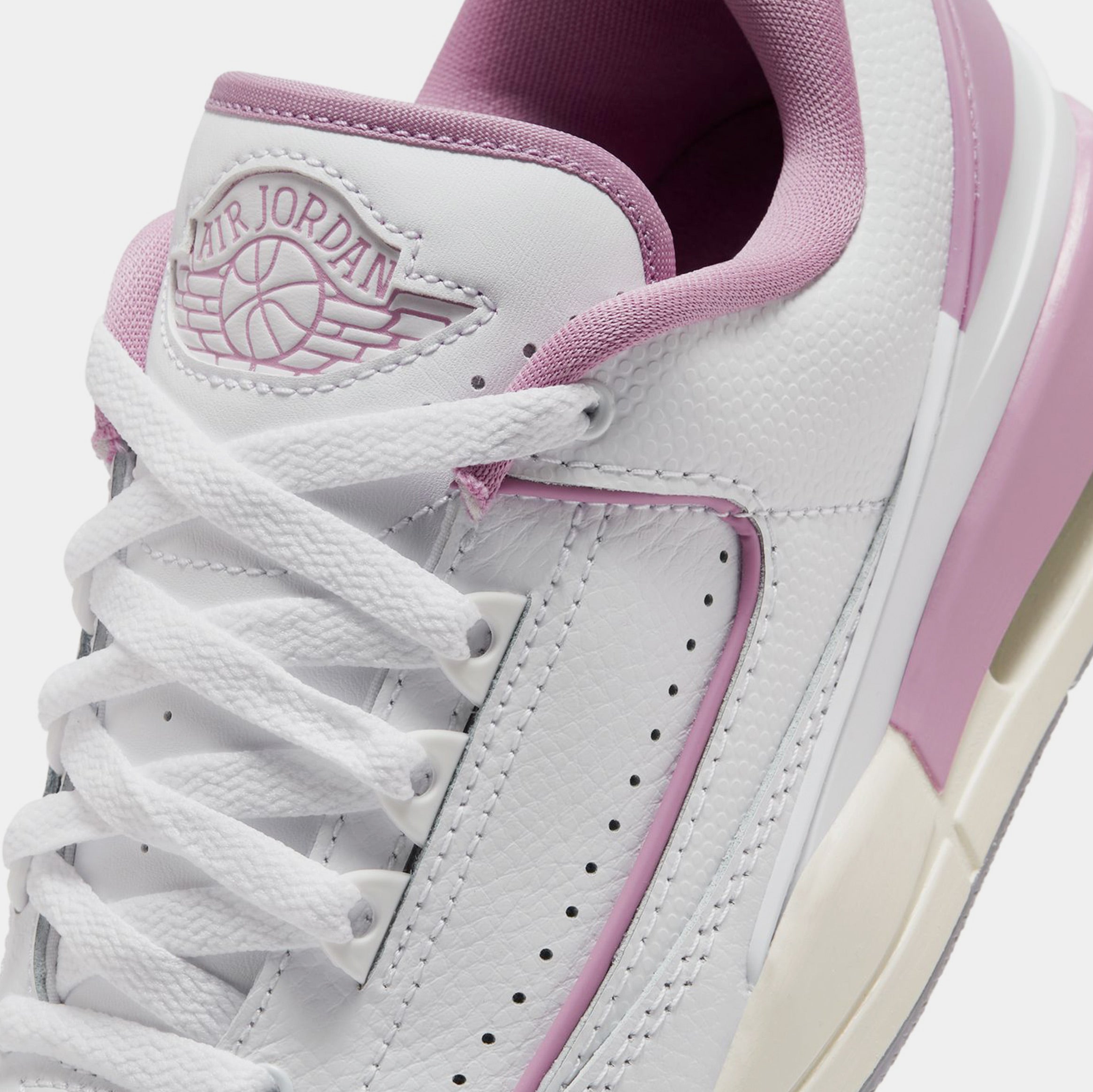 Air Jordan 2/3 Orchid Womens Lifestyle Shoes (White/Orchid/Cement Grey/Sail)