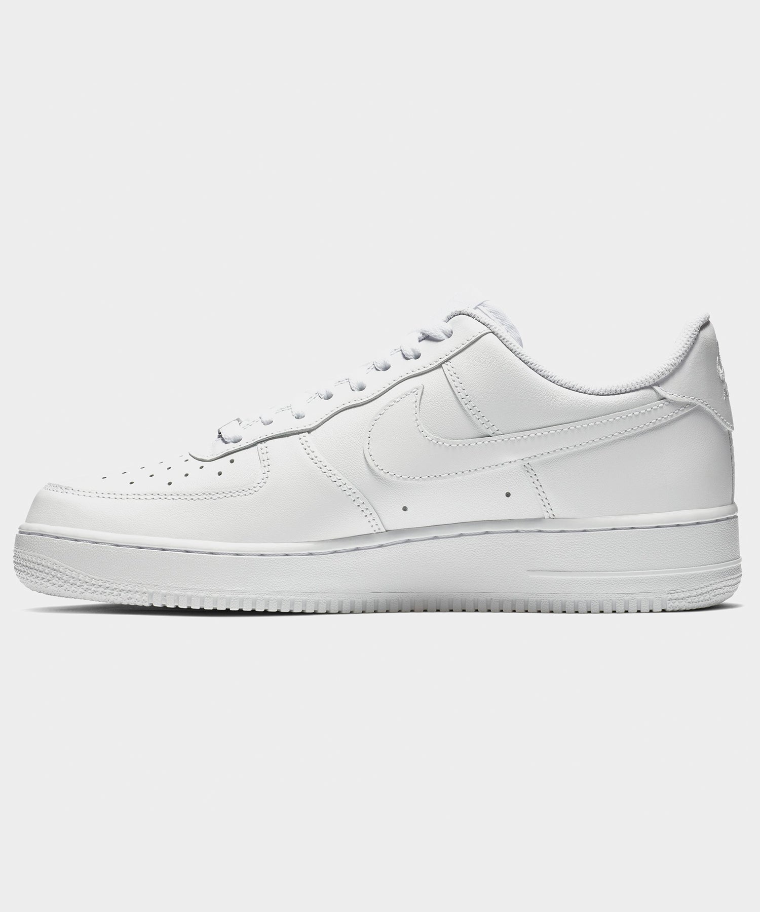 nike-air-force-1-07-white-whitenike-126132.jpg