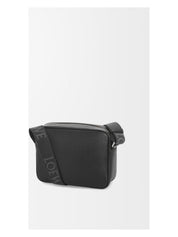 Medium Pebble Messenger Bag